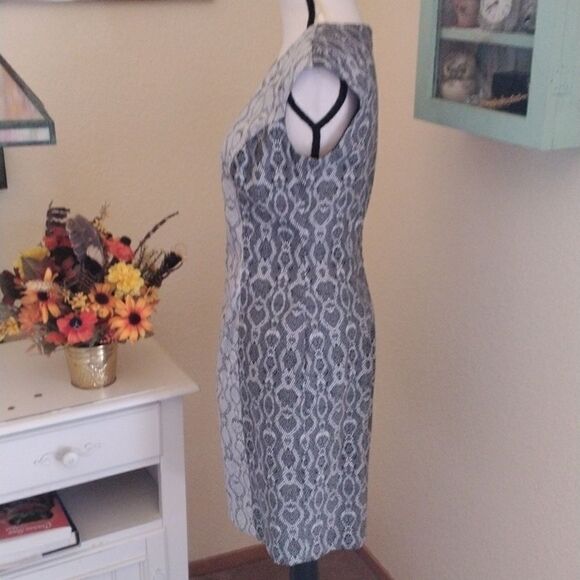 Kay Unger Reptile Inspired Dress - Picture 4 of 11
